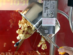 ポップコーンはひっくり返すタイミングが大事！