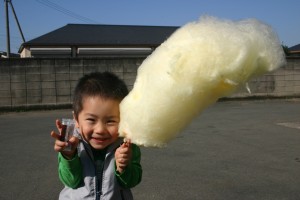 こ～んなに大きい綿菓子も作れるよ！！